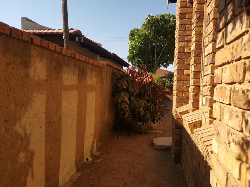 House For Sale in Lebanon - Photo 6