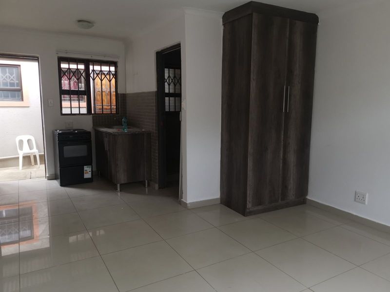 House For Sale in Soshanguve Ext - Photo 5