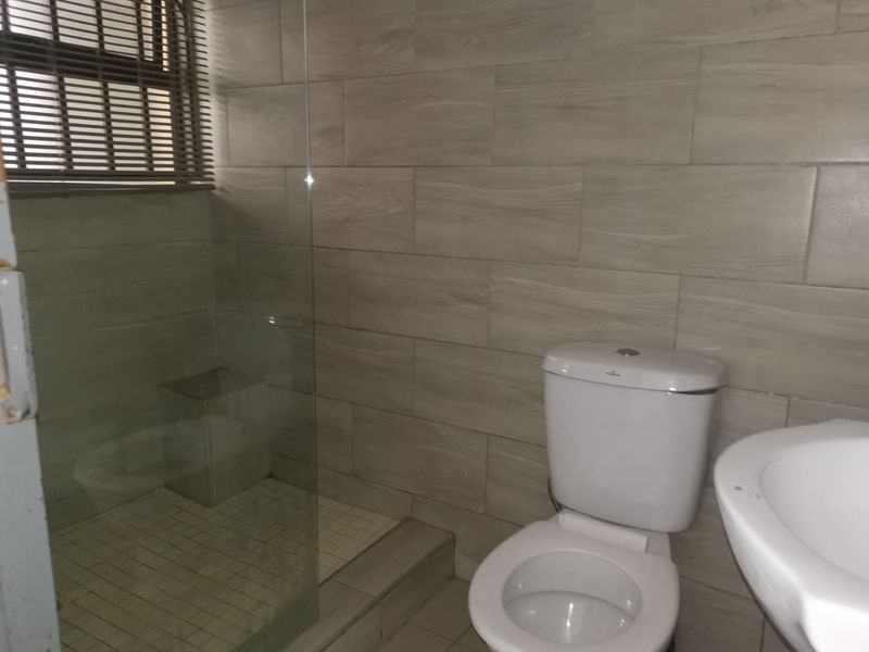 House For Sale in Soshanguve Ext - Photo 6