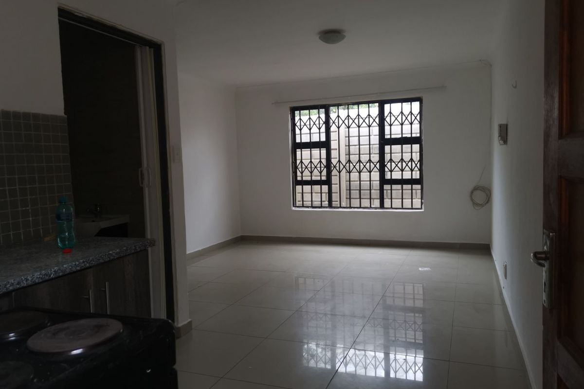 House For Sale in Soshanguve Ext - Photo 3