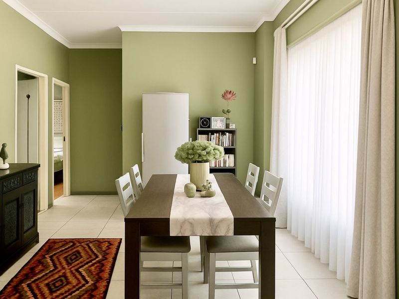 Townhouse For Sale in Faerie Glen - Photo 2