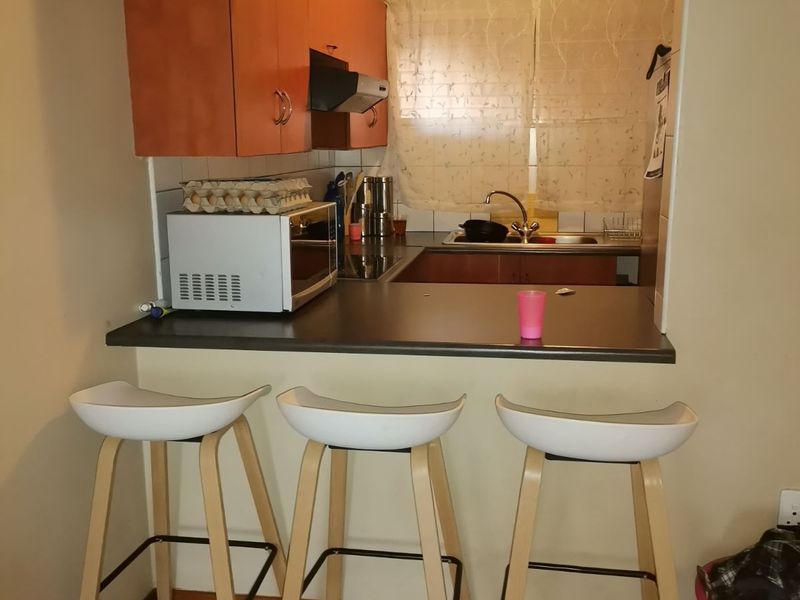 Apartment For Sale in Pretoria North - Photo 2