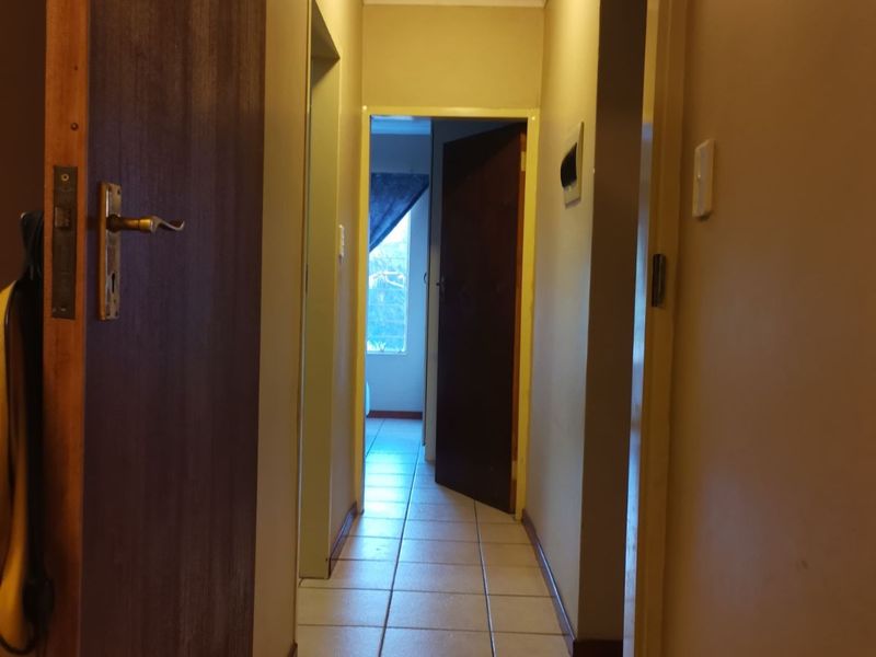 Apartment For Sale in Pretoria North - Photo 10