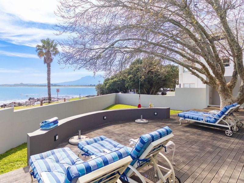 House For Sale in Gordons Bay Central - Photo 10