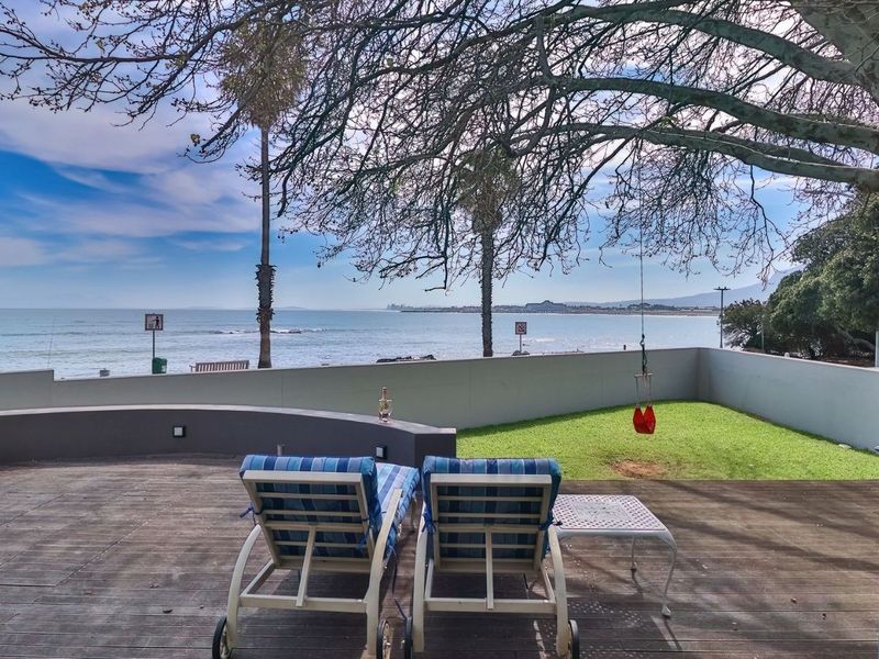 House For Sale in Gordons Bay Central - Photo 6