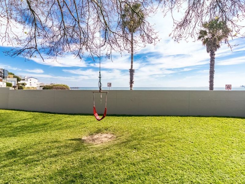 House For Sale in Gordons Bay Central - Photo 5