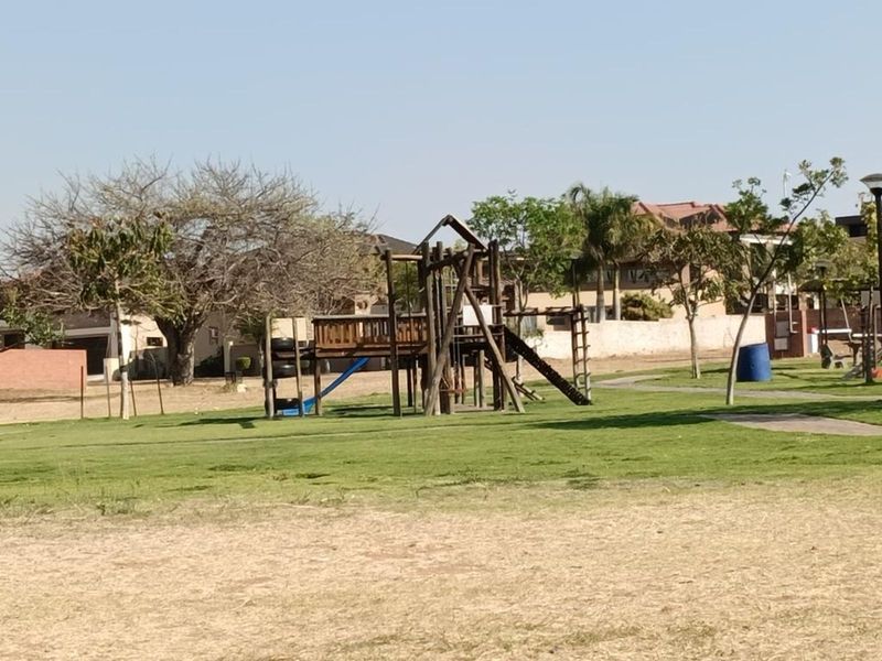 Vacant Land Residential For Sale in Woodhill Estate - Photo 3