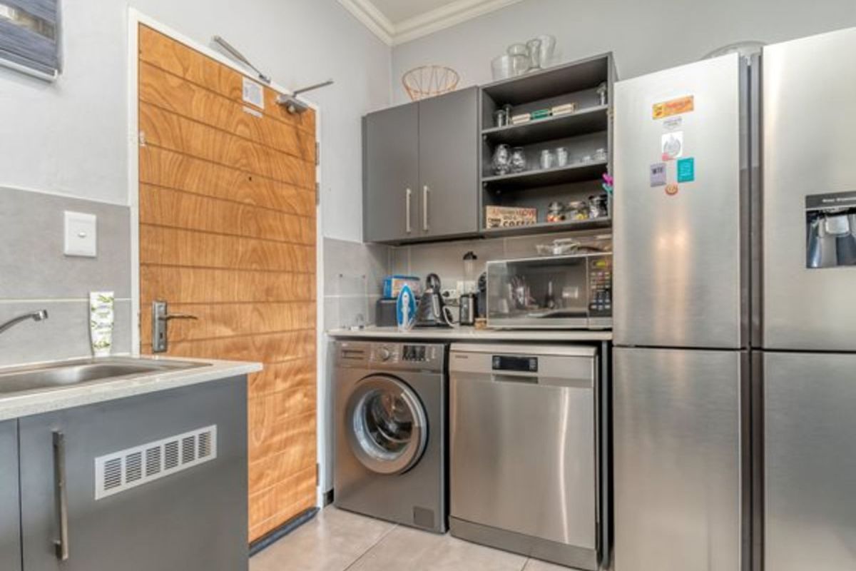 Apartment For Sale in Ferndale - Photo 3
