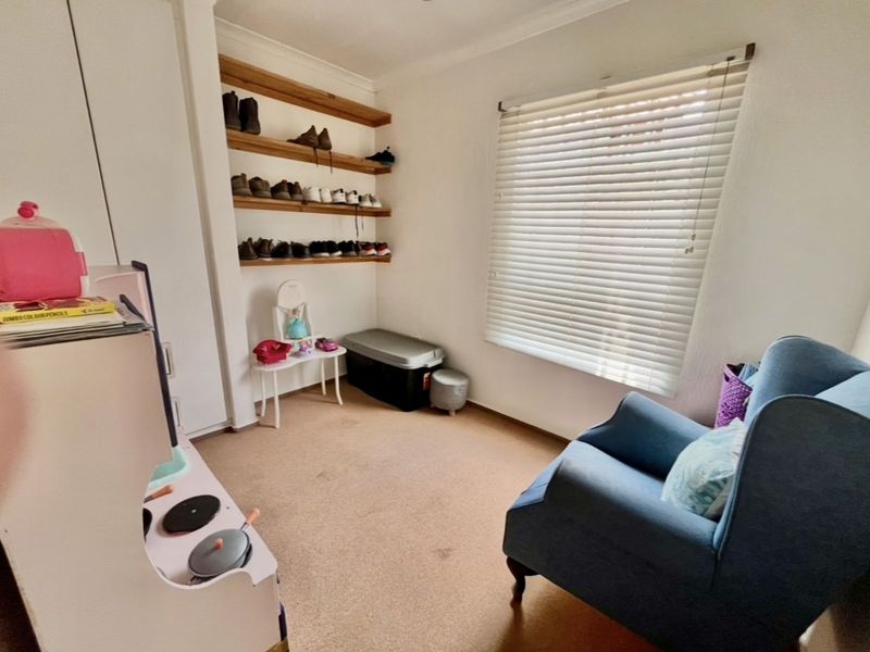 Townhouse For Sale in Weltevreden Park - Photo 10