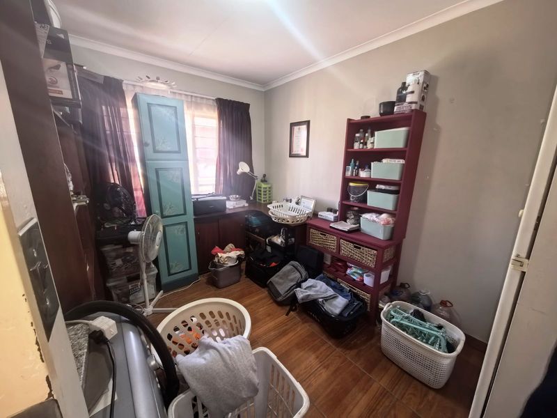 Apartment For Sale in Hennopspark - Photo 10