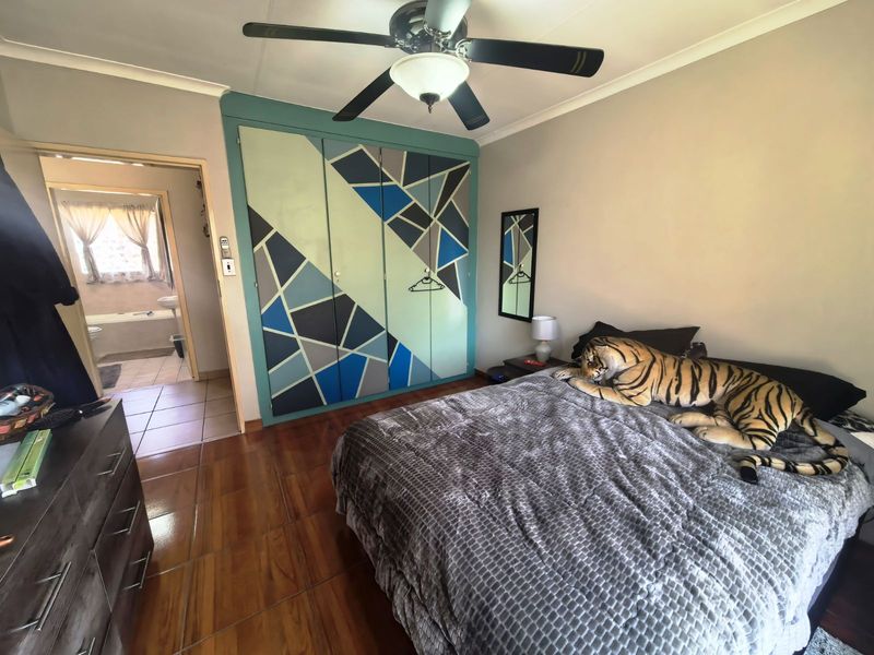 Apartment For Sale in Hennopspark - Photo 9