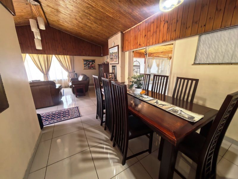 House For Sale in Valhalla - Photo 5