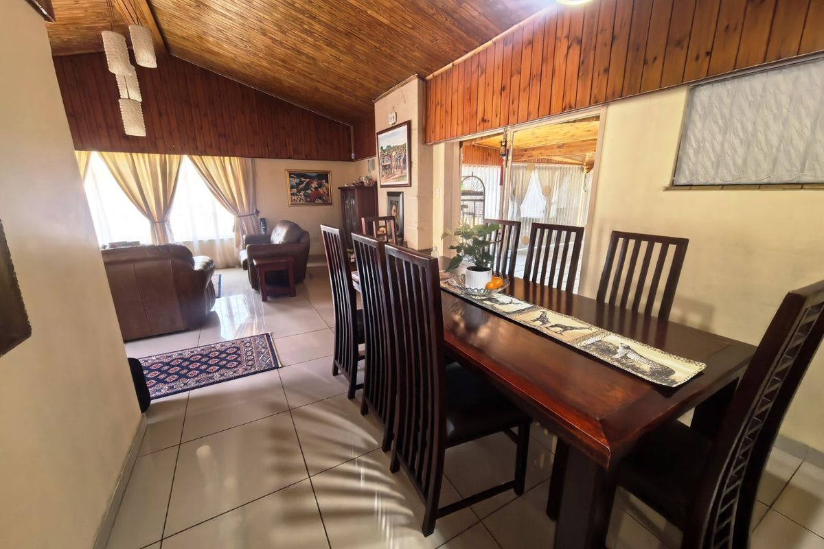 House For Sale in Valhalla - Photo 5