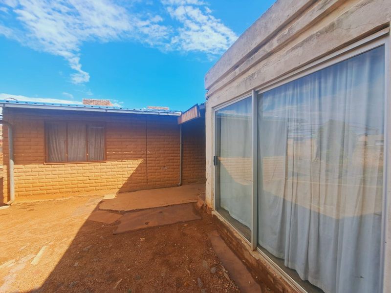 House For Sale in Mamelodi East - Photo 8