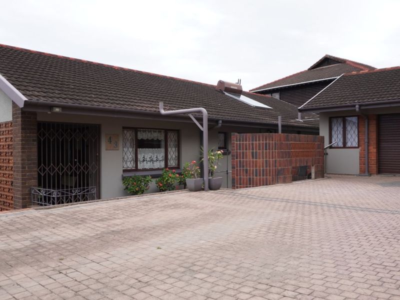 House For Sale in Malvern - Photo 9