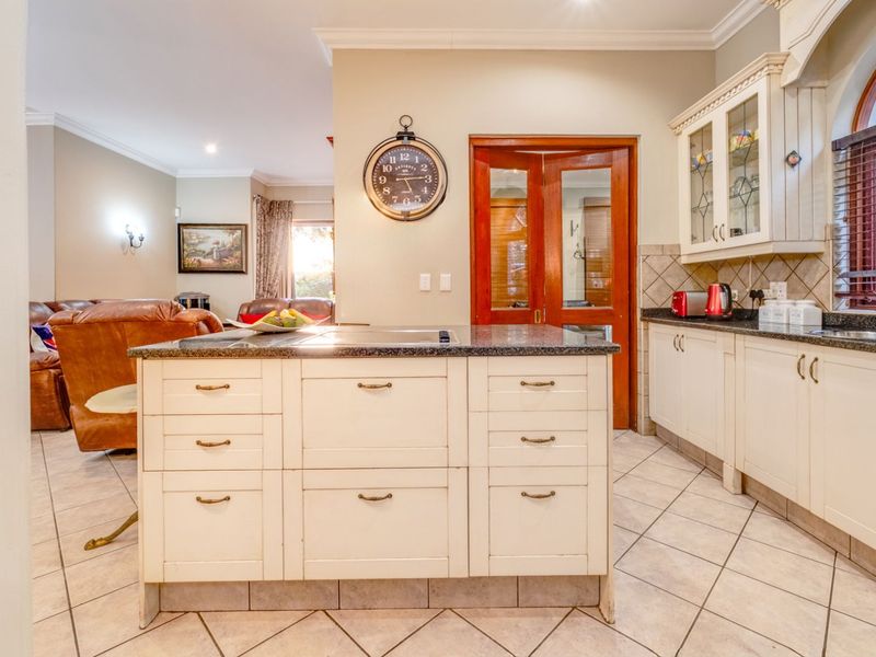 House For Sale in Noordheuwel - Photo 10