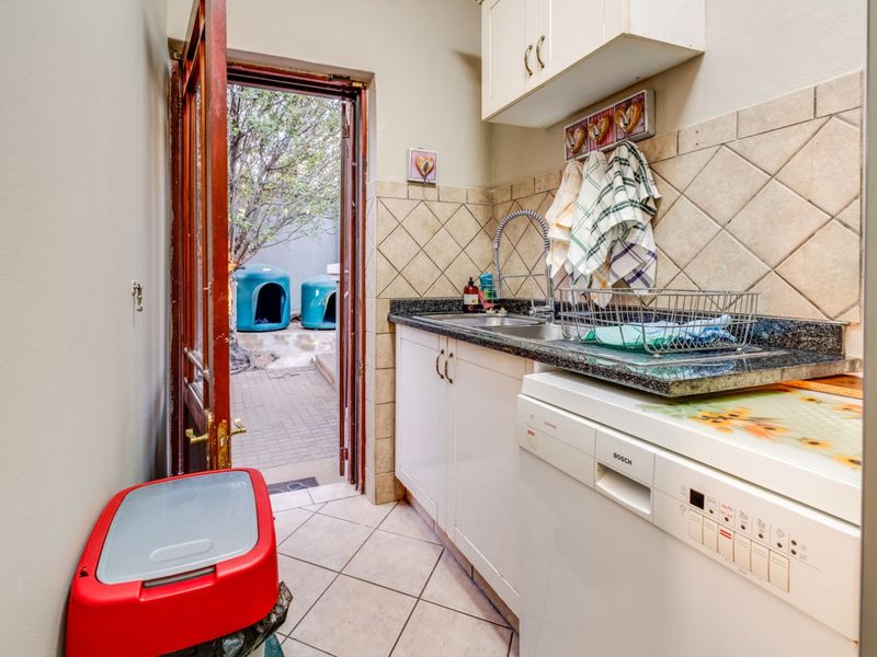 House For Sale in Noordheuwel - Photo 9