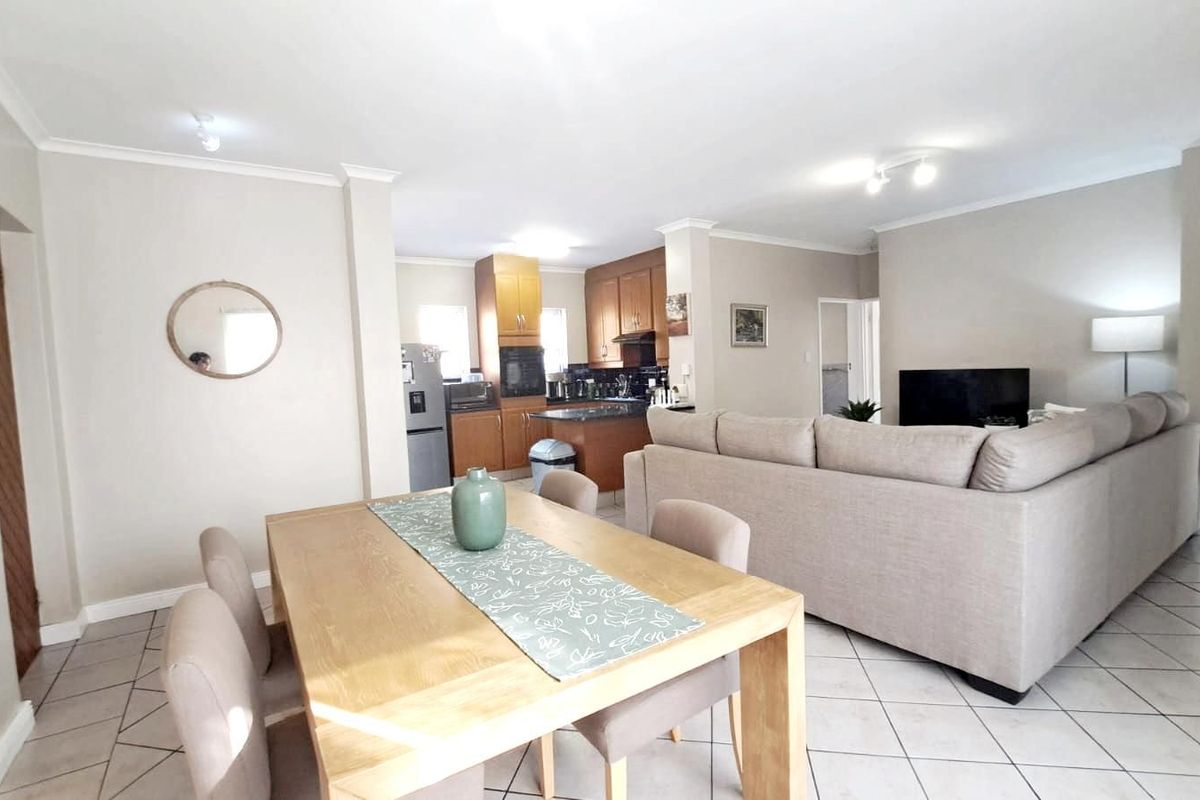 Townhouse For Sale in Nieuw Muckleneuk - Photo 5