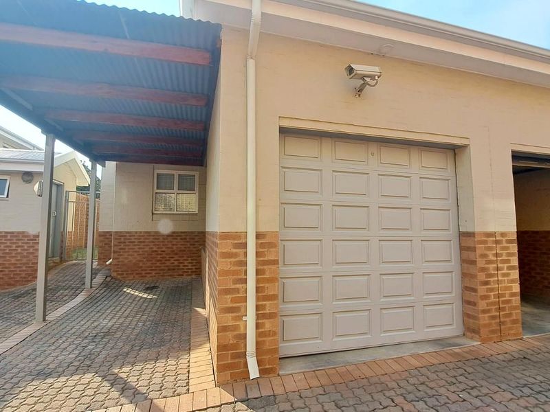 Townhouse For Sale in Nieuw Muckleneuk - Photo 4