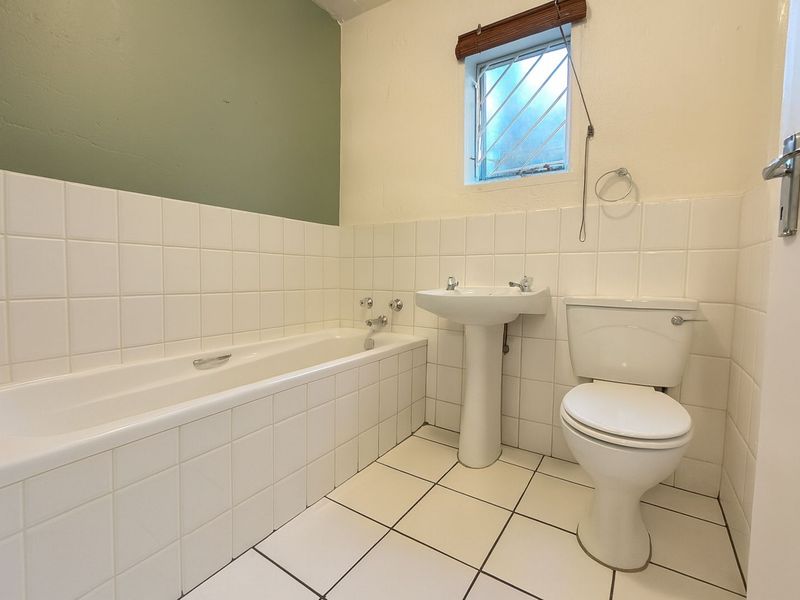 Apartment For Sale in Magaliessig - Photo 6