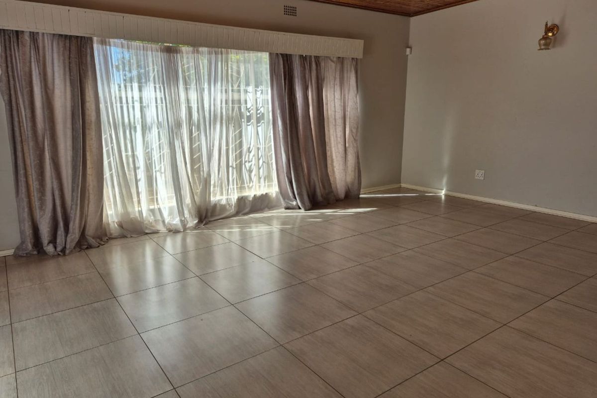 House For Sale in Kuruman Central - Photo 4