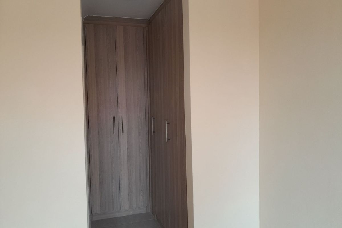 Townhouse For Sale in Amandasig - Photo 4