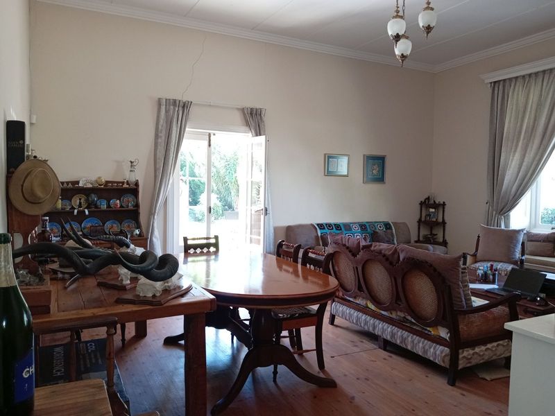 House For Sale in Graaff-Reinet Central - Photo 6