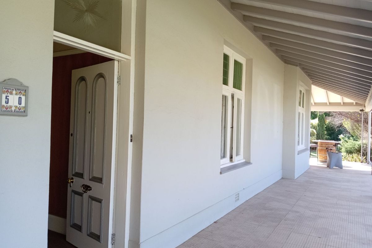 House For Sale in Graaff-Reinet Central - Photo 3