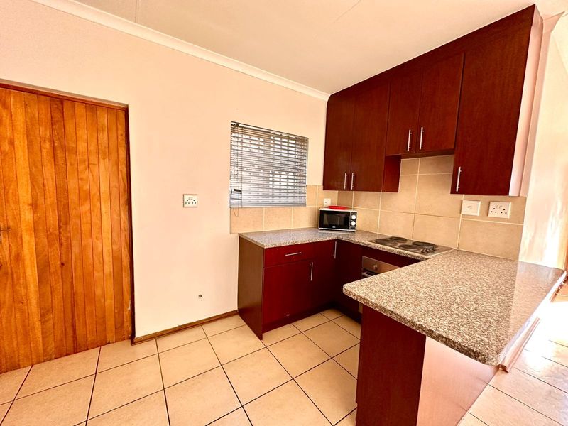 House For Sale in Hesteapark - Photo 9