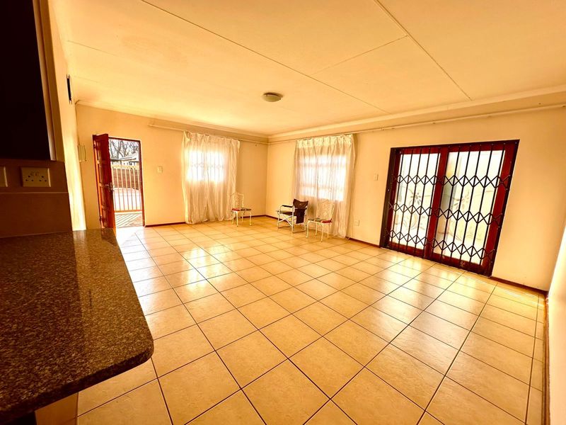 House For Sale in Hesteapark - Photo 6