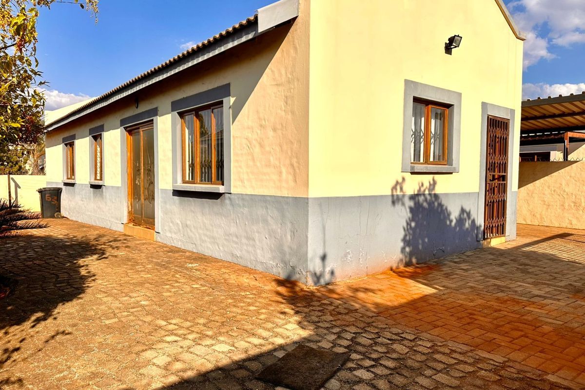 House For Sale in Hesteapark - Photo 4
