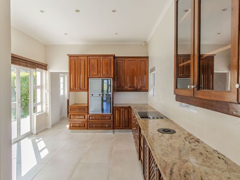 House For Sale in Dennegeur - Photo 6