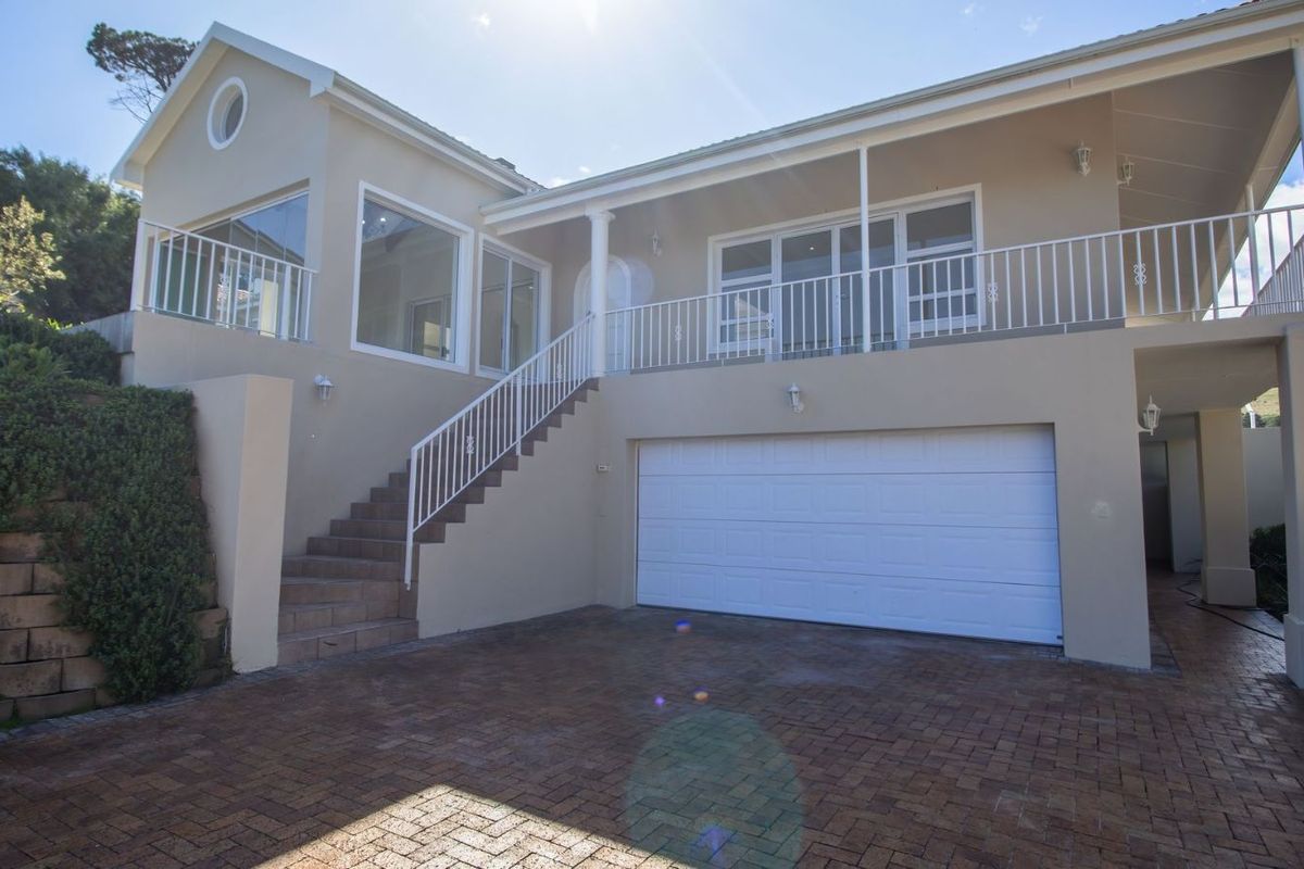 House For Sale in Dennegeur - Photo 2