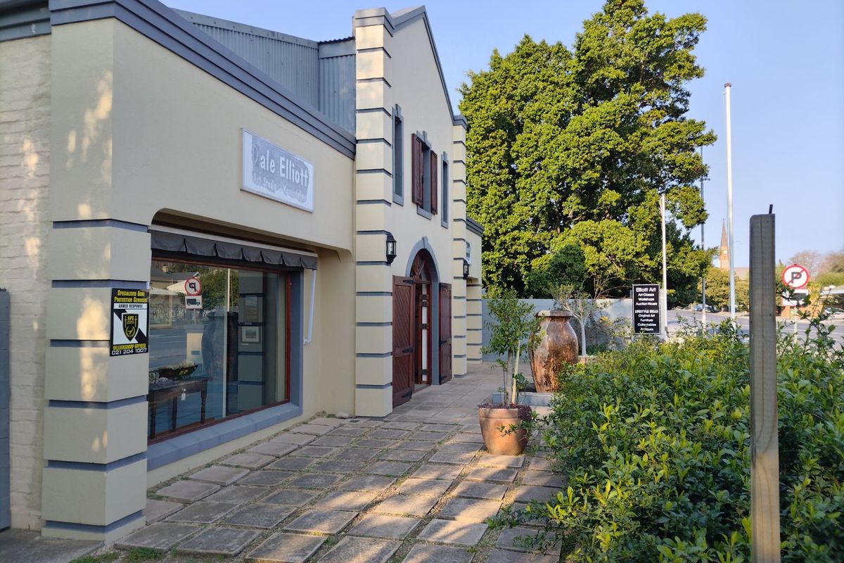 Office For Sale in Villiersdorp Central - Photo 2