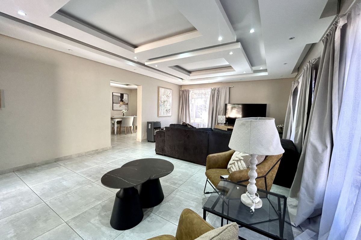 House For Sale in Rooihuiskraal - Photo 2