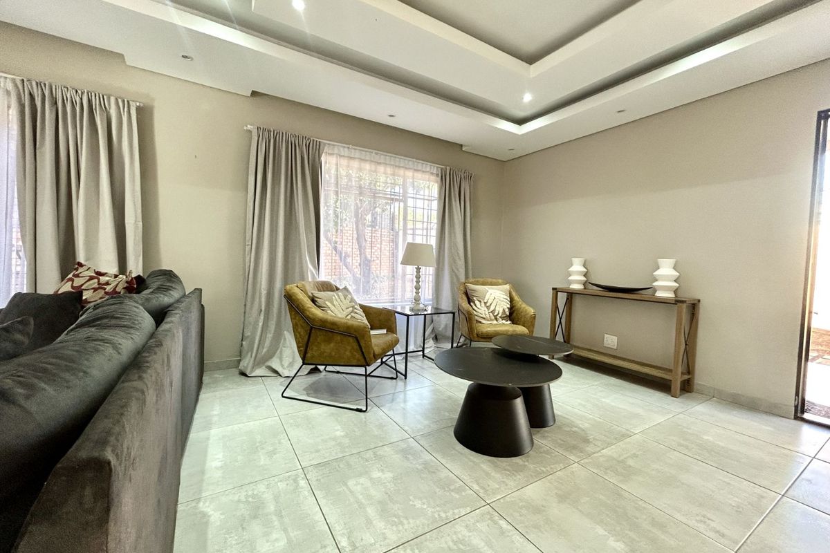 House For Sale in Rooihuiskraal - Photo 3