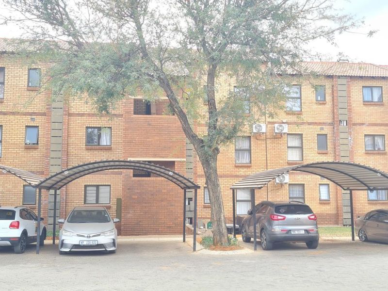 Apartment For Sale in Onverwacht - Photo 8