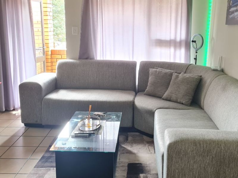 Apartment For Sale in Onverwacht - Photo 1