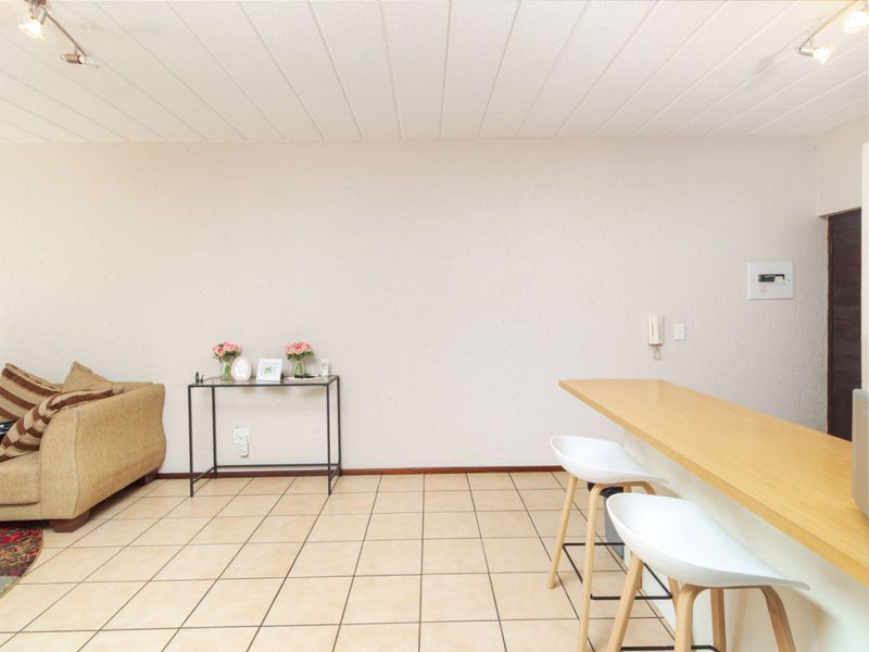 Apartment For Sale in Magaliessig - Photo 5