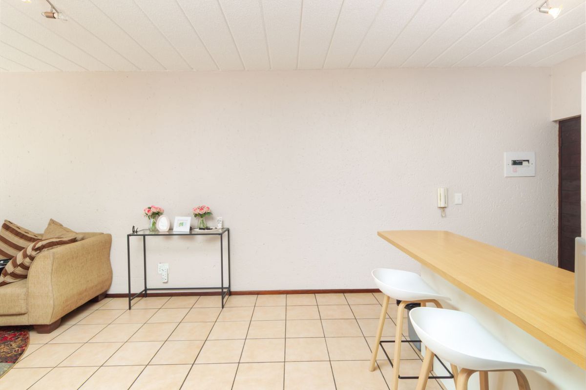 Apartment For Sale in Magaliessig - Photo 5