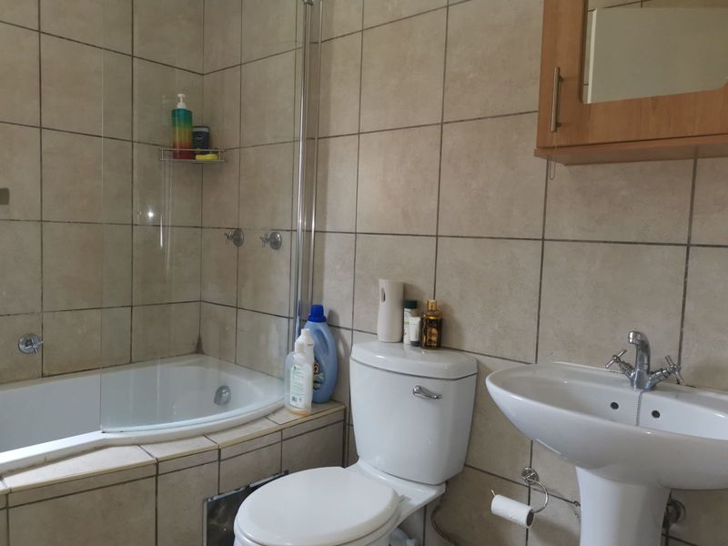 Apartment For Sale in Boardwalk - Photo 10