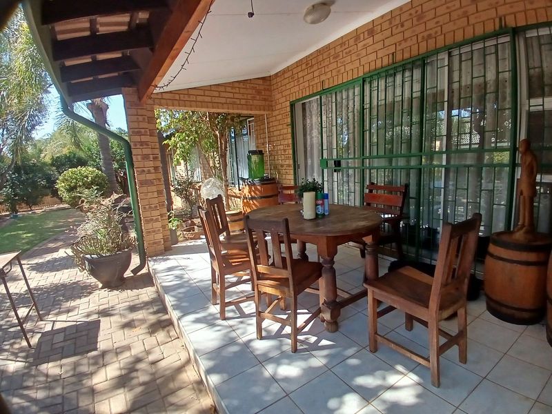 Townhouse For Sale in Bela Bela Central - Photo 10