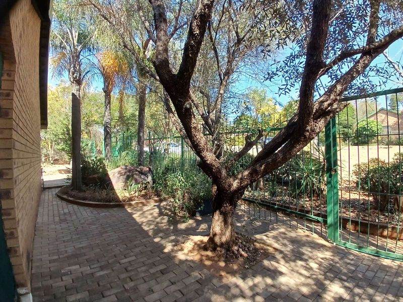 Townhouse For Sale in Bela Bela Central - Photo 9