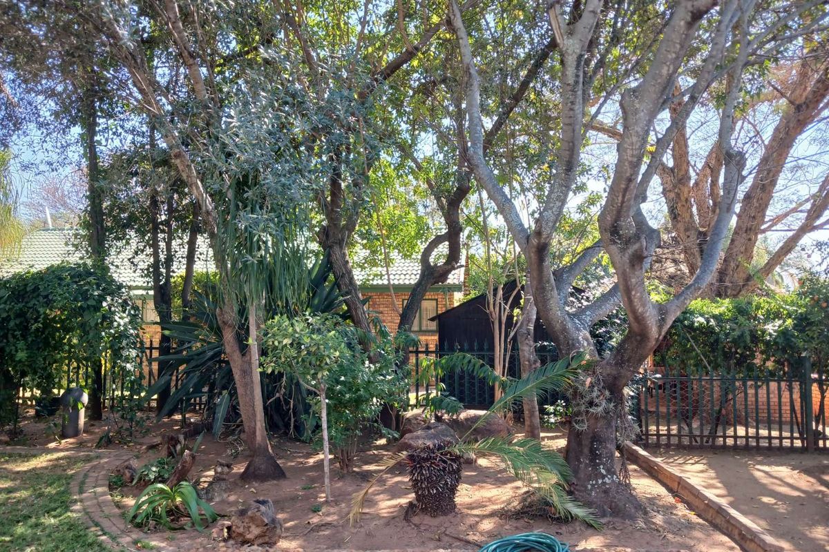 Townhouse For Sale in Bela Bela Central - Photo 4