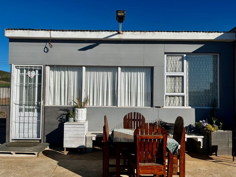 Industrial For Sale in Kruisrivier - Photo 2