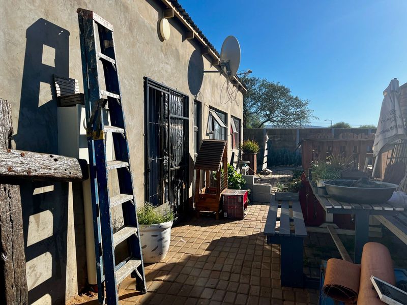 Industrial For Sale in Kruisrivier - Photo 3