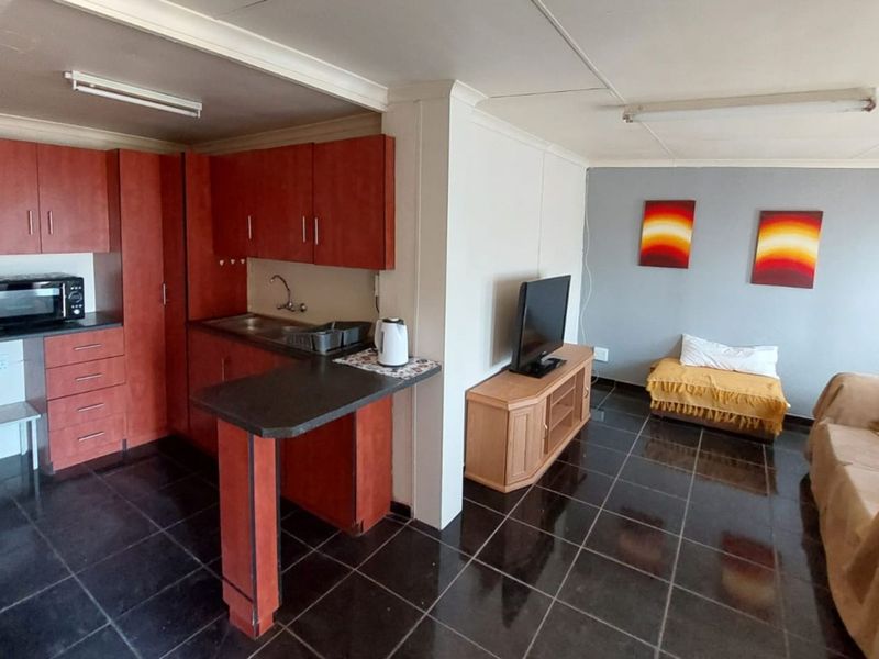 Farm For Sale in Wheatlands AH - Photo 9