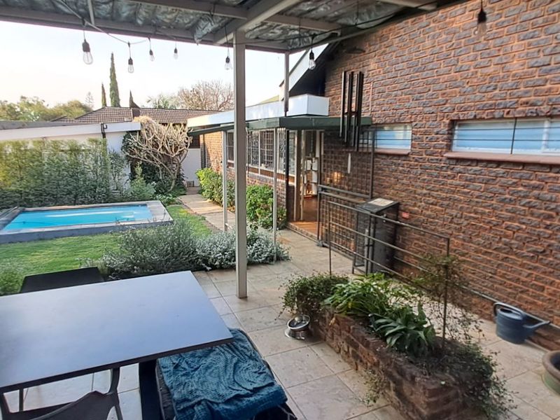 House For Sale in Villieria - Photo 2