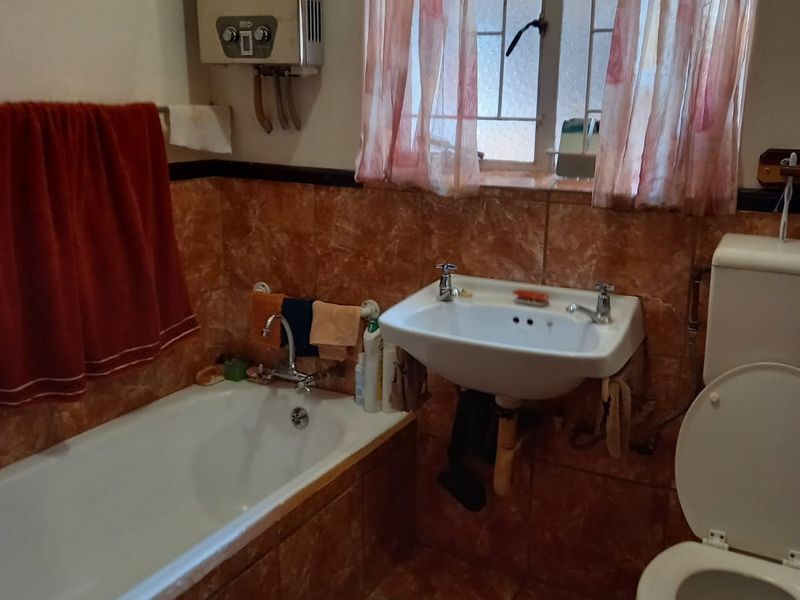 House For Sale in Bloemhof Central - Photo 7