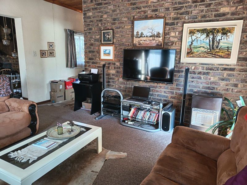 House For Sale in Nederlandpark - Photo 4